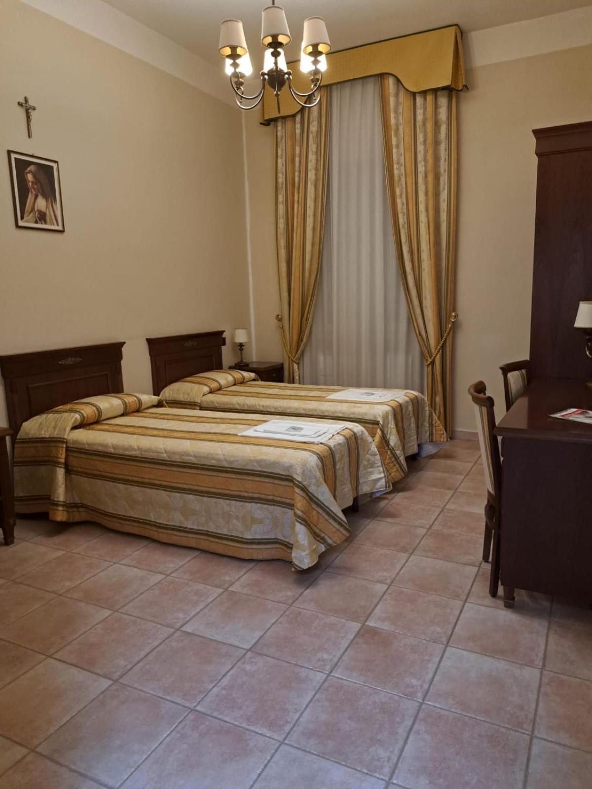 Casapaceebene Hotel San Giovanni Rotondo Exterior photo