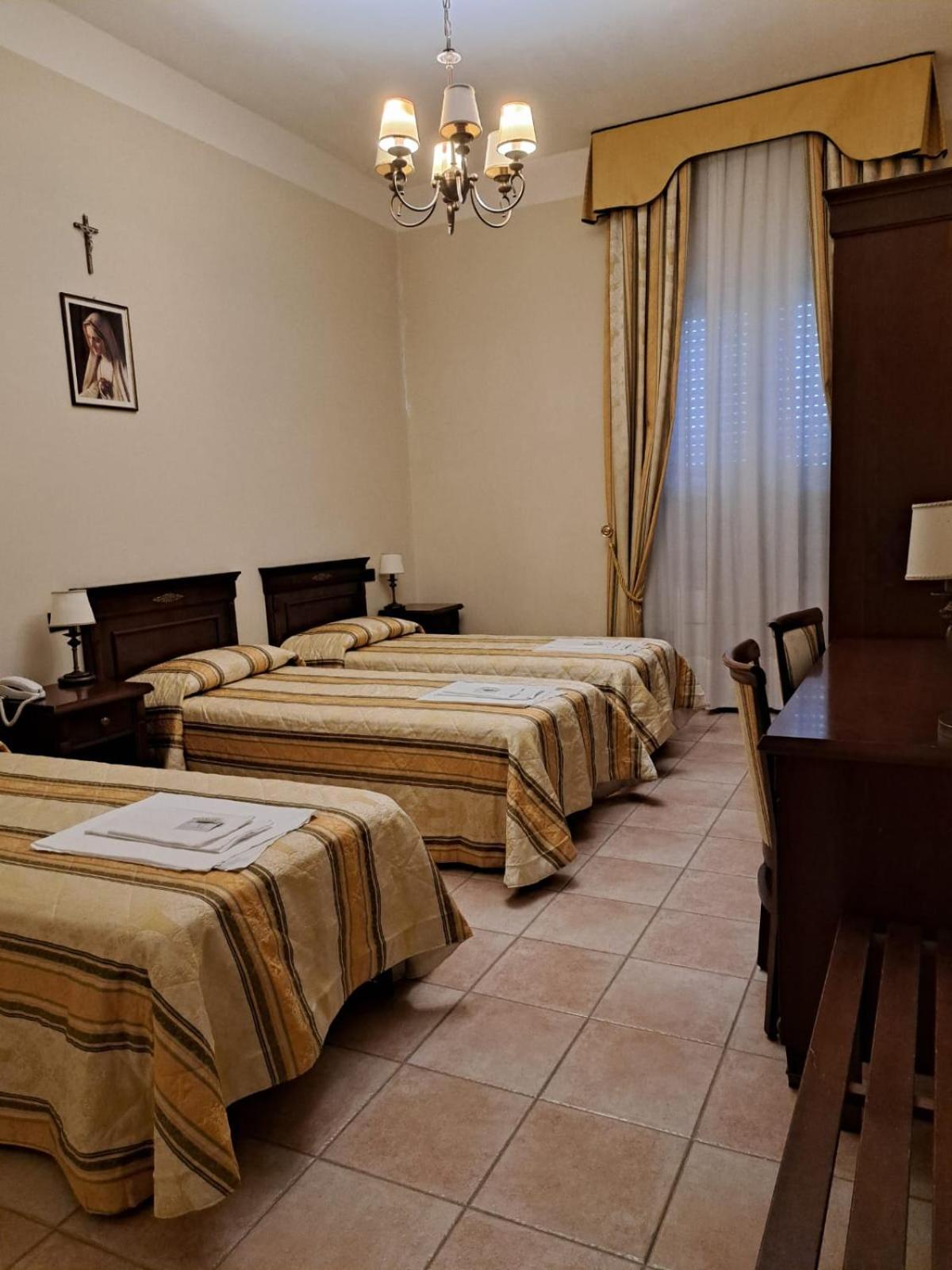 Casapaceebene Hotel San Giovanni Rotondo Exterior photo